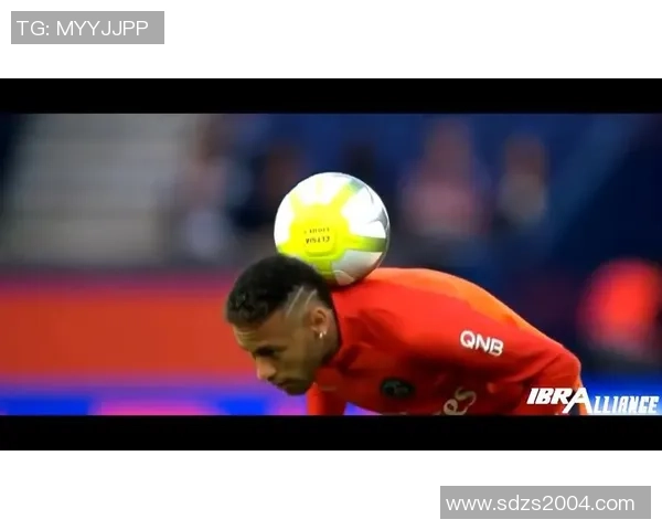 足球花式球星的技艺与魅力解析：从炫技到创新突破的精彩之路